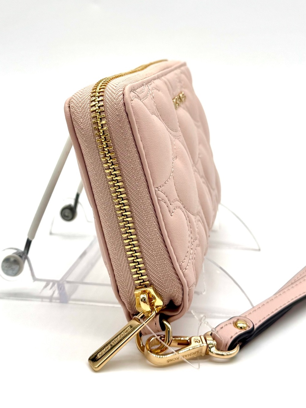 Michael Kors Large Quilted Heart Flat MF Phone Case Wallet Powder Blush - Picture 2 of 6